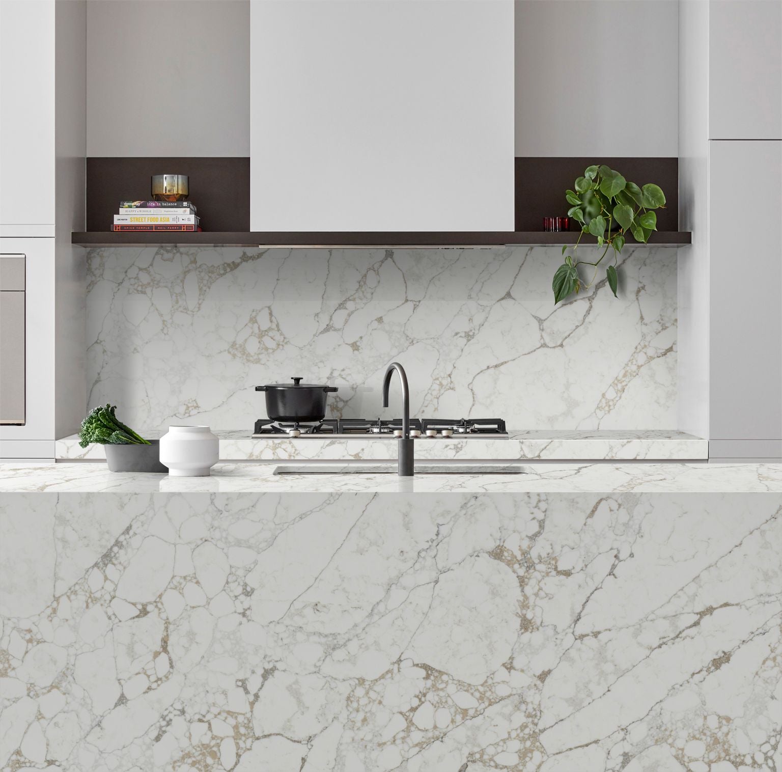 Arabescato Cremo Leather Quartz