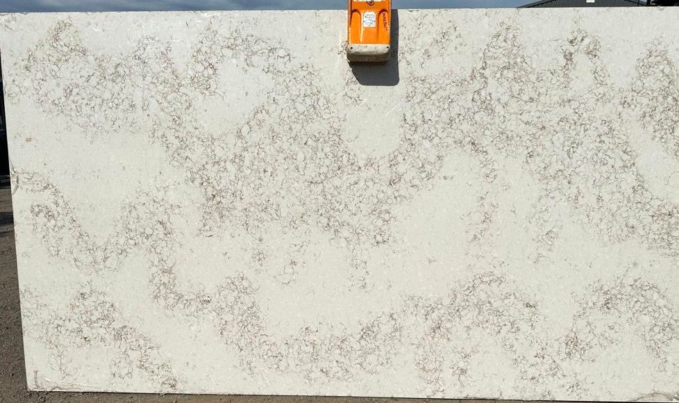 Calacatta Allure Super Jumbo Quartz