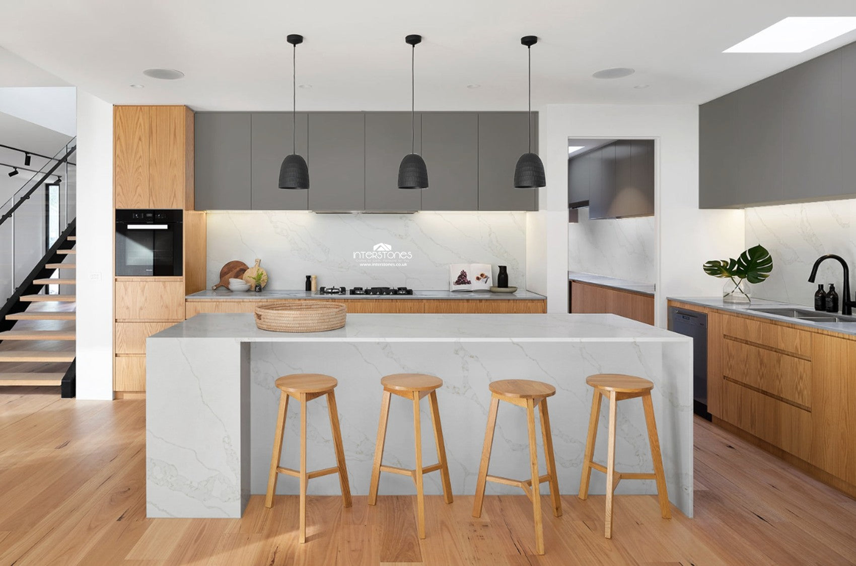 Calacatta Luna Quartz