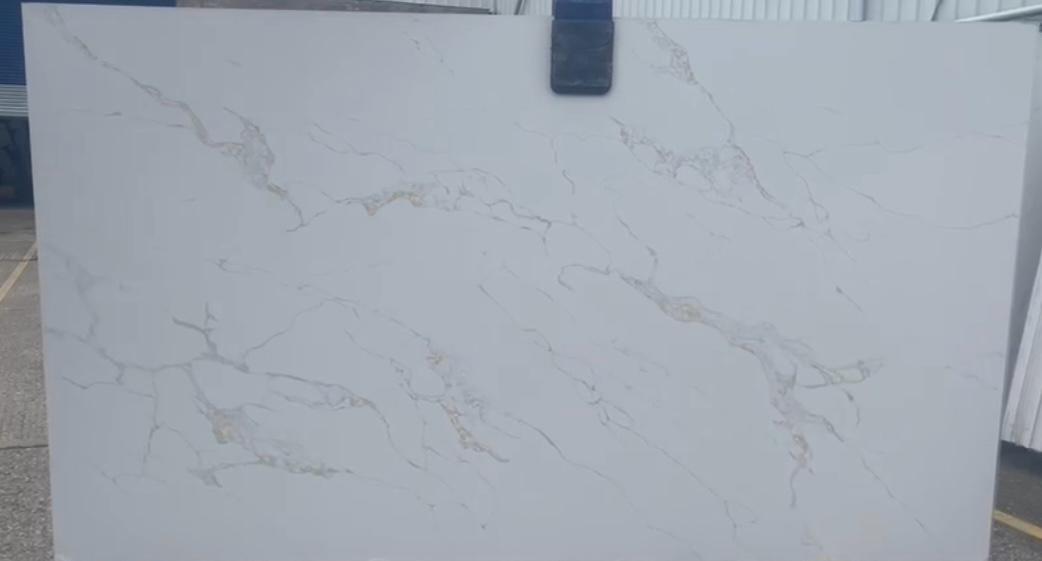 Calacatta Sevile Super Jumbo Quartz